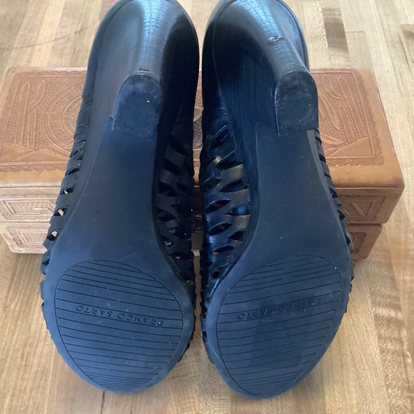 Franco Sarto Salito Boho, Black Openwork Leather Back Zip Stacked Heel 8.5M GUC - Picture 7 of 11